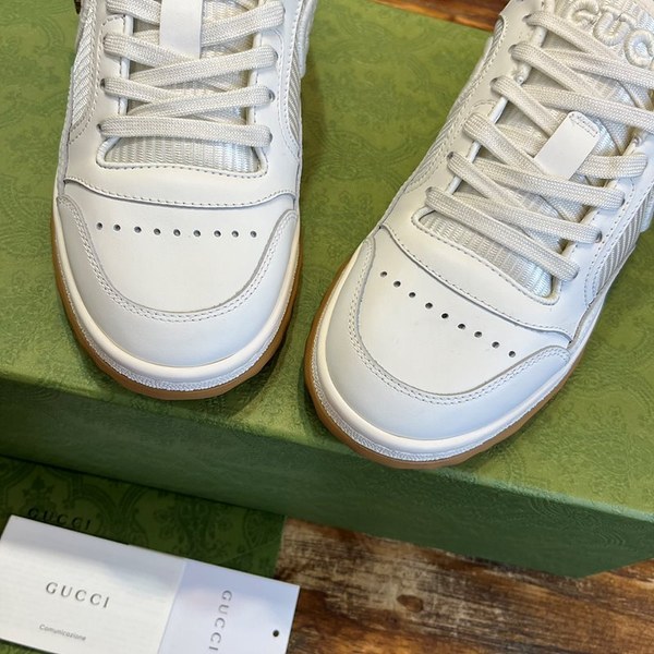 구찌 오프화이트 레더 스니커즈 [매장가 120만원대]