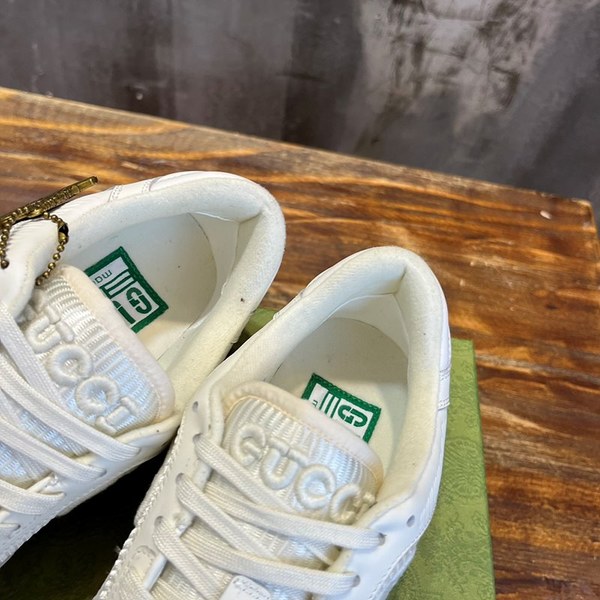 구찌 오프화이트 레더 스니커즈 [매장가 120만원대]