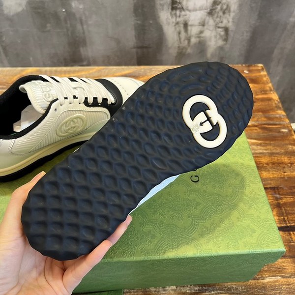 구찌 블랙 오프화이트 레더 스니커즈 [매장가 120만원대]