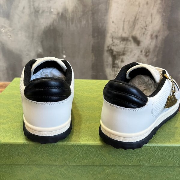 구찌 블랙 오프화이트 레더 스니커즈 [매장가 120만원대]