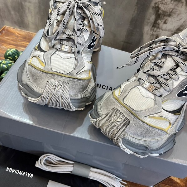 발렌시아가 카고 스니커즈 [매장가180만원대]