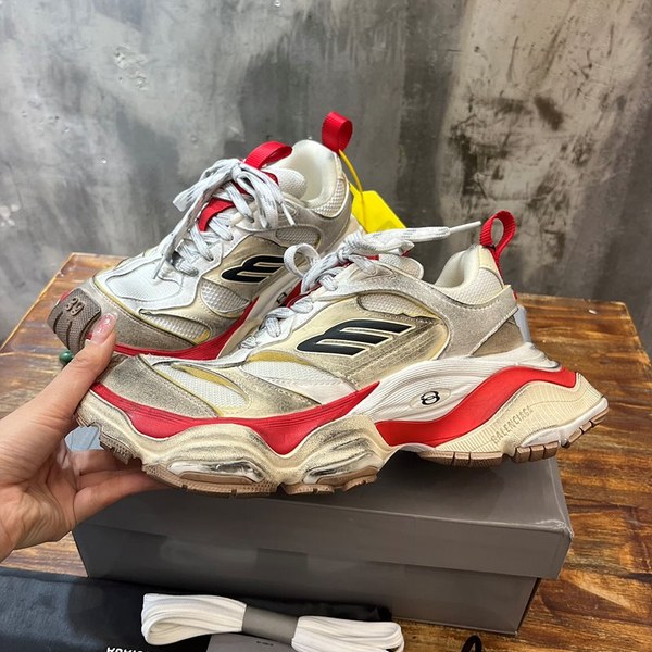 발렌시아가 카고 스니커즈 [매장가180만원대]