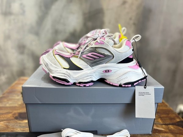 발렌시아가 카고 스니커즈 [매장가180만원대]