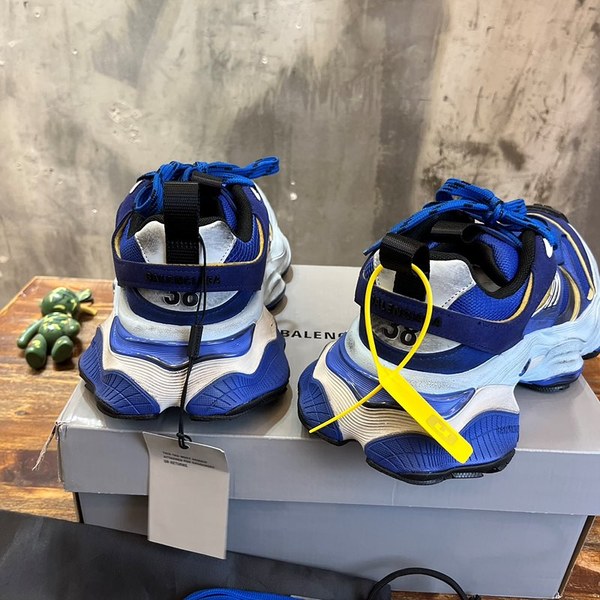 발렌시아가 카고 스니커즈 [매장가180만원대]