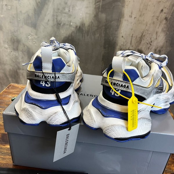 발렌시아가 카고 스니커즈 [매장가180만원대]