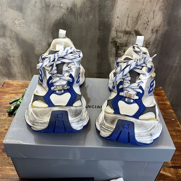 발렌시아가 카고 스니커즈 [매장가180만원대]