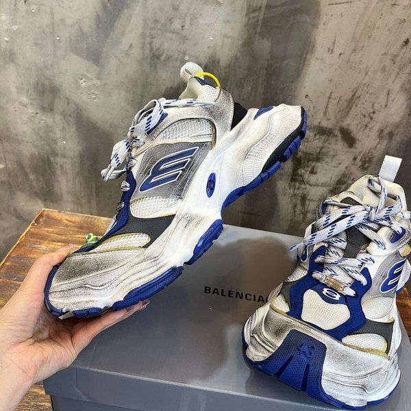 발렌시아가 카고 스니커즈 [매장가180만원대]