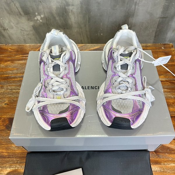 발렌시아가 3XL 스니커즈 [매장가 158만원대]