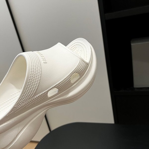 발렌시아가 크록스 슬라이드 뮬 샌들 [매장가 80만원대]