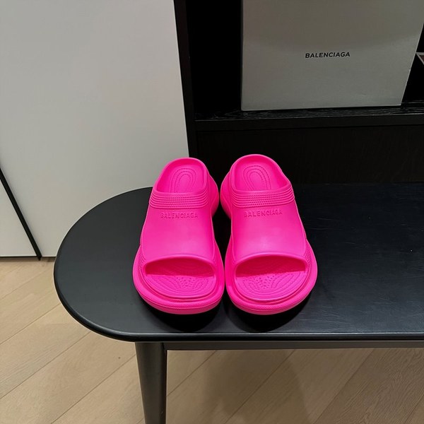 발렌시아가 크록스 슬라이드 뮬 샌들 [매장가 80만원대]