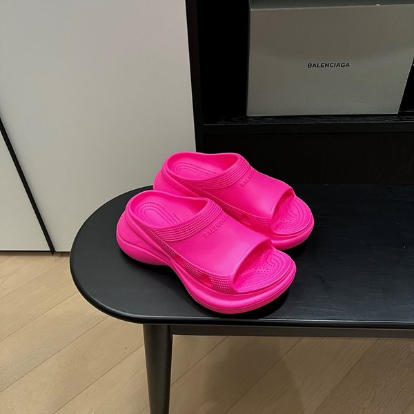 발렌시아가 크록스 슬라이드 뮬 샌들 [매장가 80만원대]