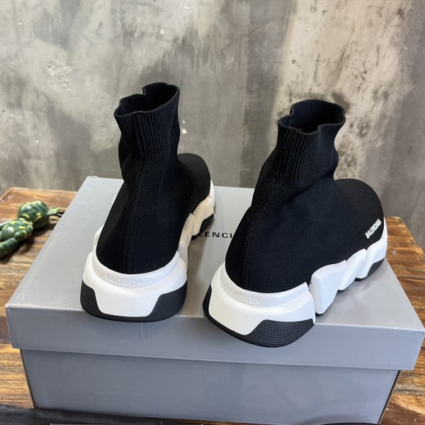 발렌시아가 스피드러너 SPEED2.0 리사이클드 니트 트레이너 블랙  [매장가140만원대]