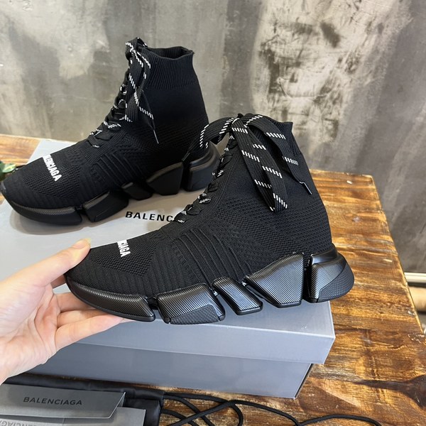 발렌시아가 스피드러너 SPEED 2.0 LACE-UP 리사이클드 니트 트레이너 블랙  [매장가140만원대]