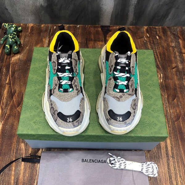 구찌 X 발렌시아가 트리플 S 스니커즈 해커 프로젝트 옐로우 [매장가 170만원대]