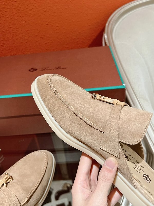 로로피아나 썸머 워크 로퍼 클래식[매장가 300만원대]