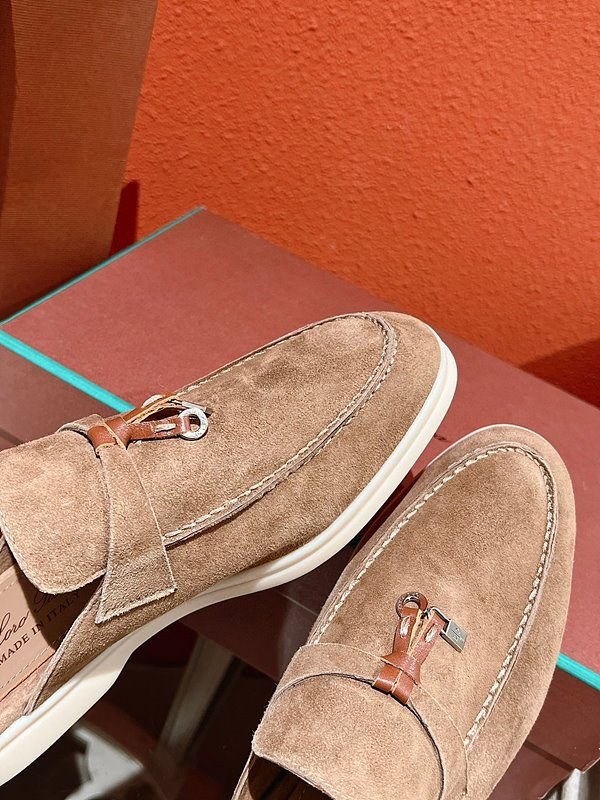 로로피아나 썸머 워크 로퍼 클래식[매장가 300만원대]