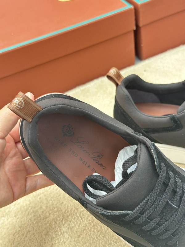 로로피아나 뉴포트 워크 스니커즈 / 블랙 [매장가132만원대]