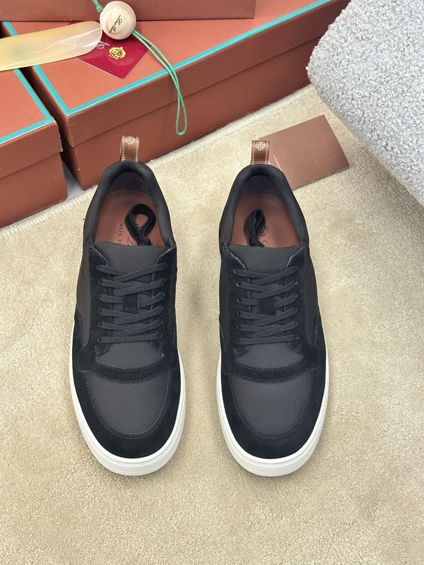 로로피아나 뉴포트 워크 스니커즈 / 블랙 [매장가132만원대]