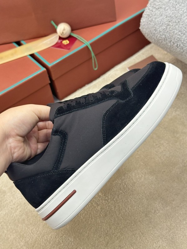 로로피아나 뉴포트 워크 스니커즈 / 블랙 [매장가132만원대]