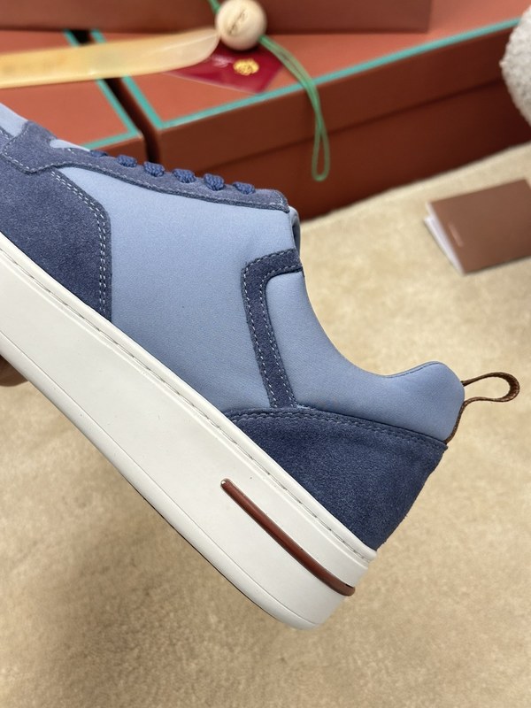 로로피아나 뉴포트 워크 스니커즈 / 라이트블루 [매장가132만원대]