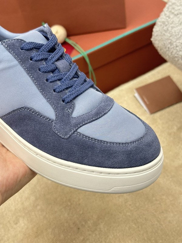 로로피아나 뉴포트 워크 스니커즈 / 라이트블루 [매장가132만원대]