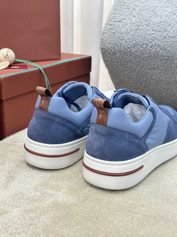 로로피아나 뉴포트 워크 스니커즈 / 라이트블루 [매장가132만원대]