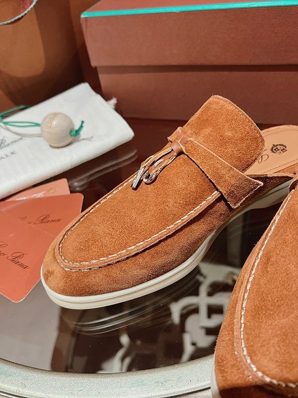 로로피아나 썸머 워크 로퍼 클래식[매장가 300만원대]