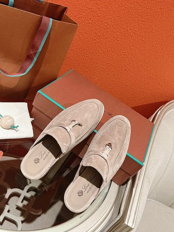 로로피아나 썸머 워크 로퍼 클래식[매장가 300만원대]