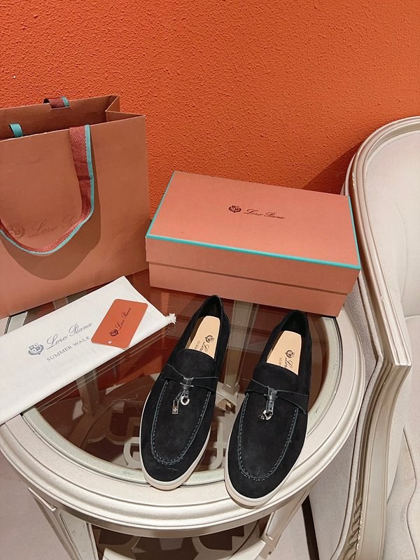 로로피아나 썸머 워크 로퍼 클래식[매장가 320만원대]