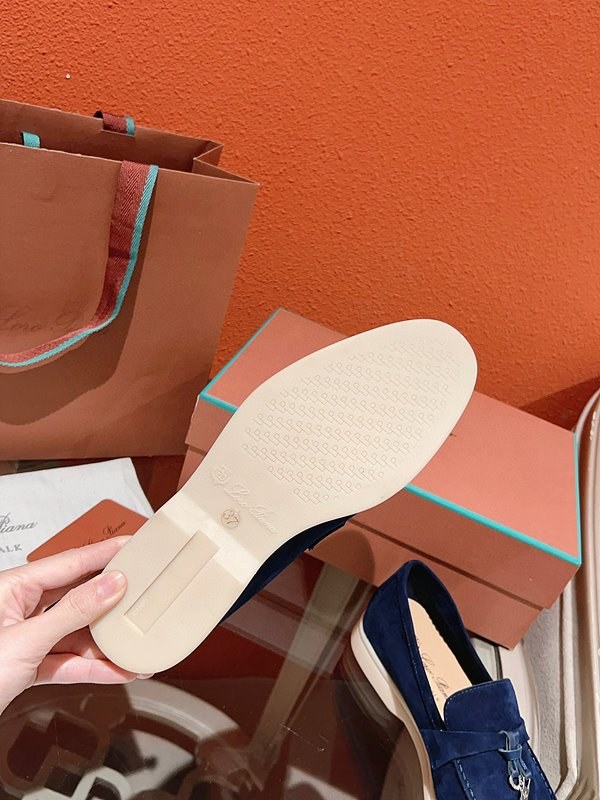 로로피아나 썸머 워크 로퍼 클래식[매장가 320만원대]