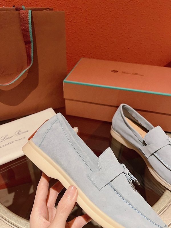 로로피아나 썸머 워크 로퍼 클래식[매장가 320만원대]