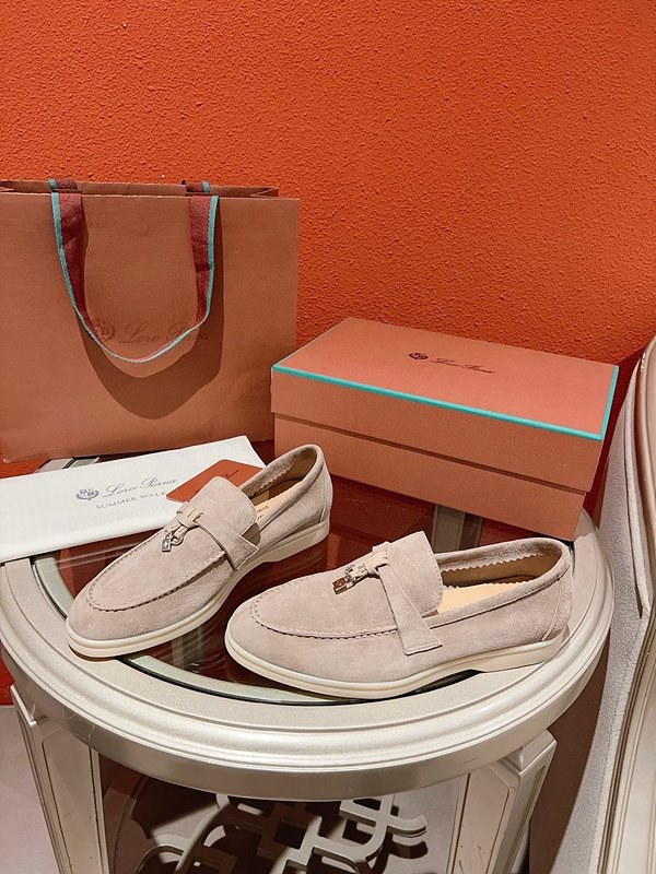 로로피아나 썸머 워크 로퍼 클래식[매장가 320만원대]