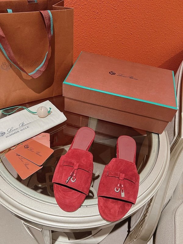 로로피아나 썸머 참스 샌들 [매장가 280만원대]