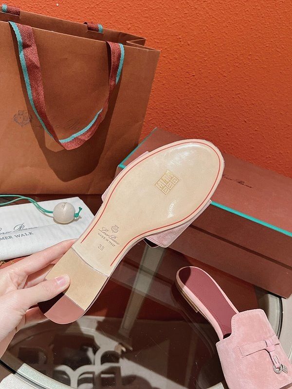 로로피아나 썸머 참스 샌들 [매장가 280만원대]