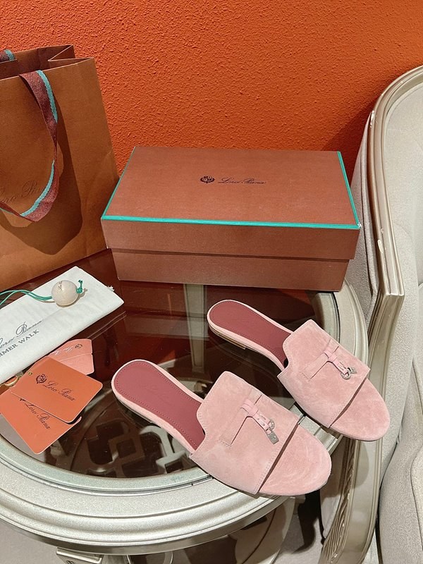 로로피아나 썸머 참스 샌들 [매장가 280만원대]