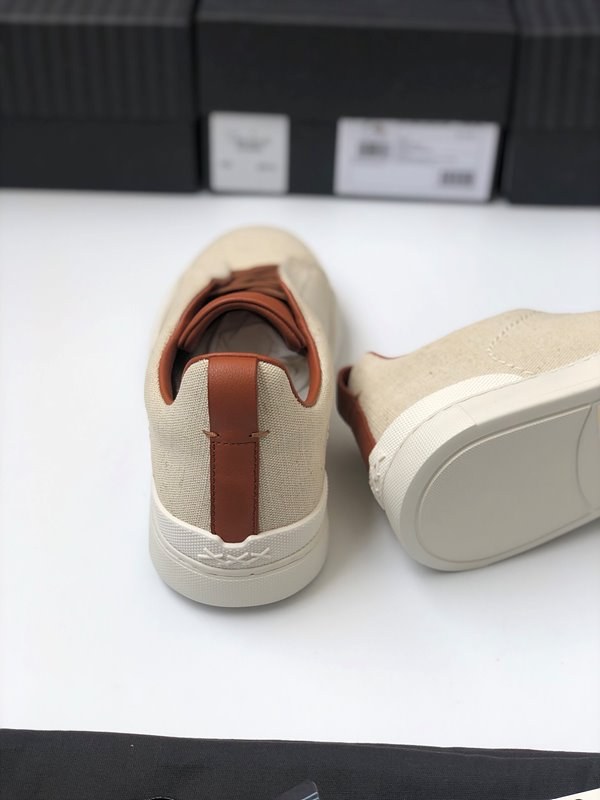 ZEGNA 제냐 트리플 스티치 로우탑 스니커즈 / 화이트디어스킨 [매장가119만원대]