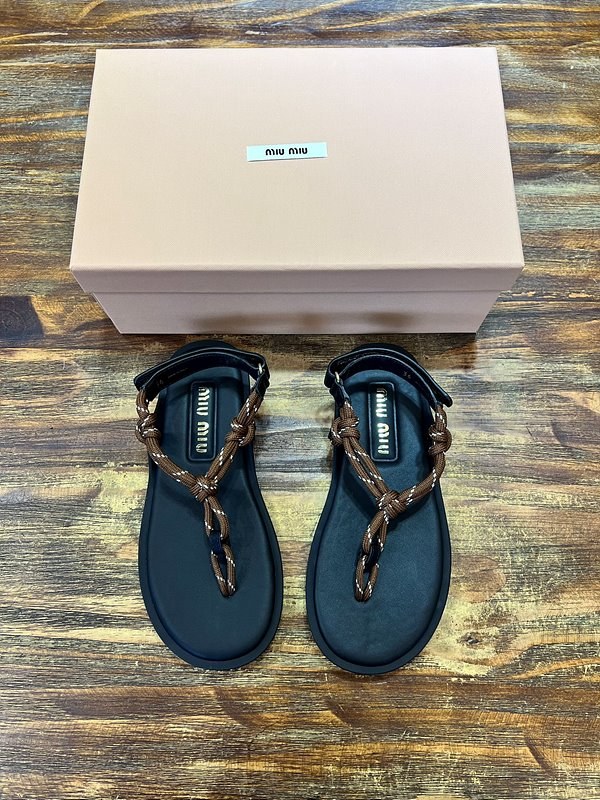 미우미우 Riviere 코드 및 가죽 샌들 [매장가 120만원대]