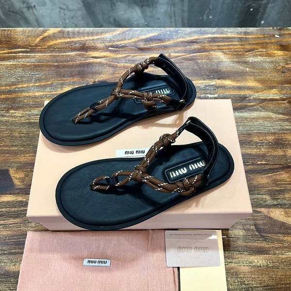 미우미우 Riviere 코드 및 가죽 샌들 [매장가 120만원대]