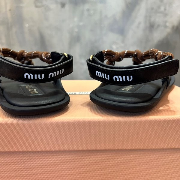 미우미우 Riviere 코드 및 가죽 샌들 [매장가 120만원대]
