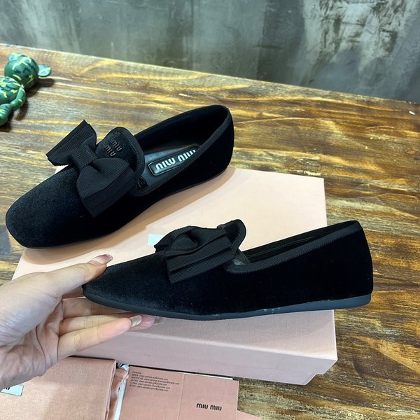 미우미우 벨벳 슬리퍼 블랙 여성 [매장가 120만원대]