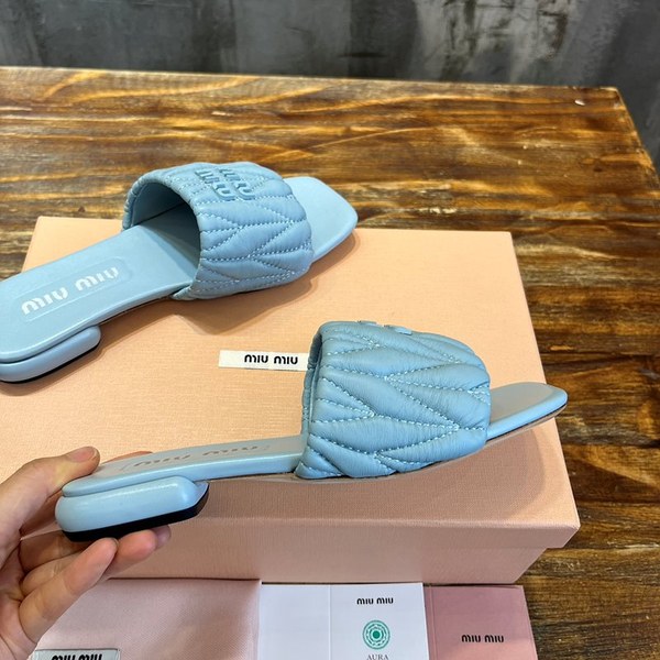 미우미우 마테라쎄 나파 가죽 슬라이드 [매장가 127만원대]