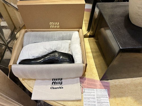 미우미우 x 처치스 브러쉬드 가죽 더블 몽크 브로그 슈즈 [매장가 172만원대]