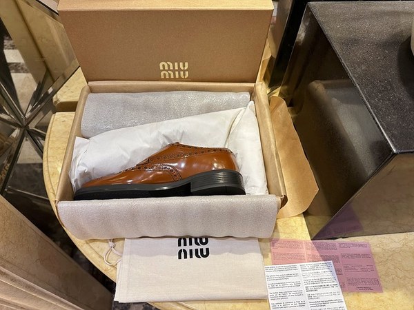 미우미우 x 처치스 브러쉬드 가죽 더블 몽크 브로그 슈즈 [매장가 172만원대]