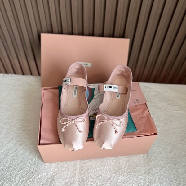 미우미우 새틴 발레리나 슈즈 오키드핑크 [매장가130만원대]