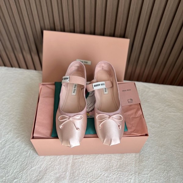 미우미우 새틴 발레리나 슈즈 오키드핑크 [매장가130만원대]