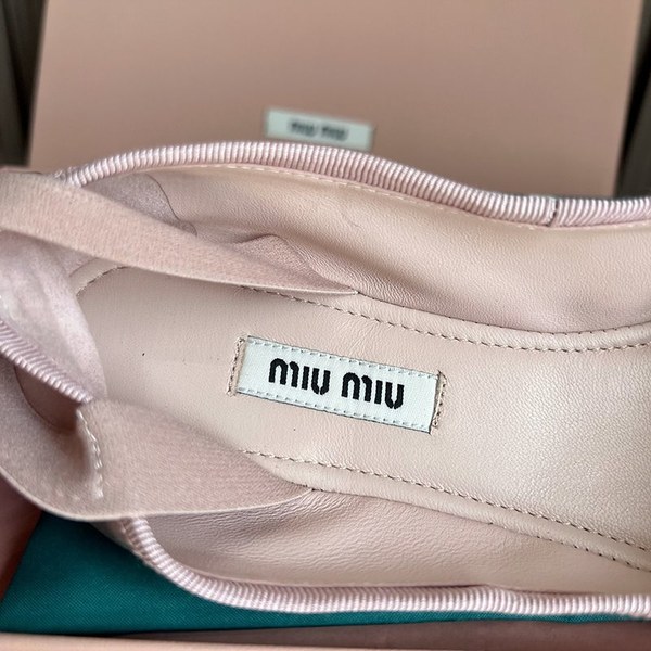 미우미우 새틴 발레리나 슈즈 오키드핑크 [매장가130만원대]