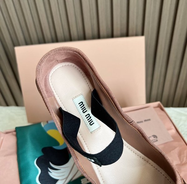 미우미우 새틴 발레리나 슈즈 브라운 [매장가130만원대]