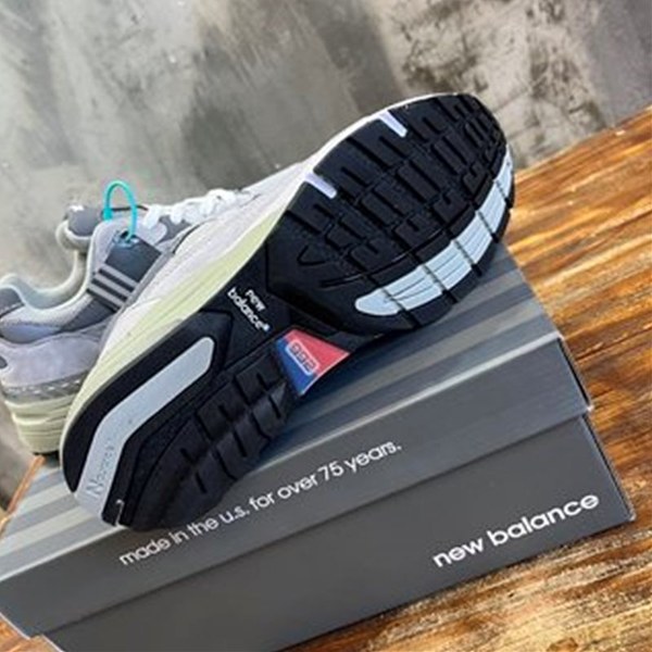 뉴발란스 992 MADE IN USA 그레이 M992GR