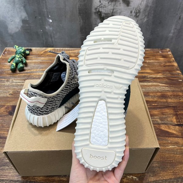 아디다스 이지부스터 Adidas Yeezy 350V1