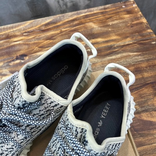 아디다스 이지부스터 Adidas Yeezy 350V1